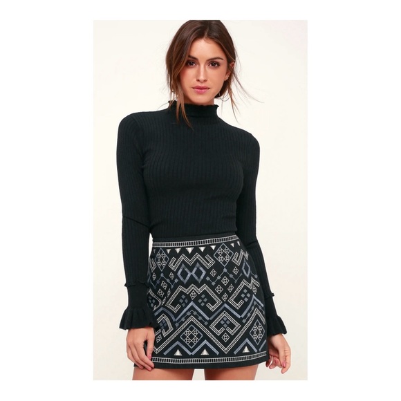 NWT Lush Jubilee Black/Blue Size Small Embroidered Lined SUPER CUTE MINI SKIRT - Picture 2 of 8